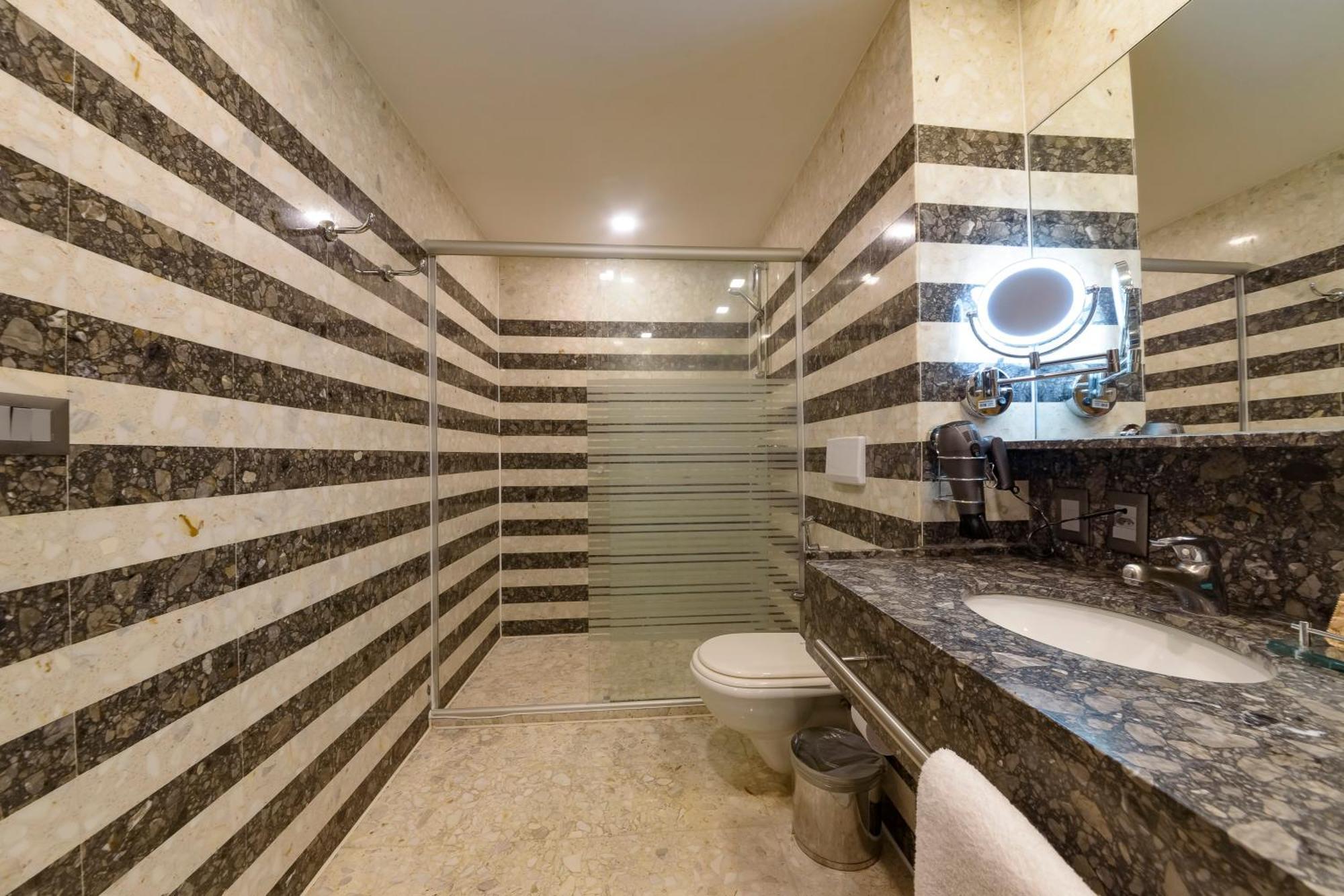 Royal Tulip Brasilia Alvorada Hotel Room photo Bathroom